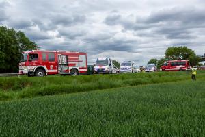 Zweifache Menschenrettung auf der B37 - Drei Feuerwehren im Einsatz