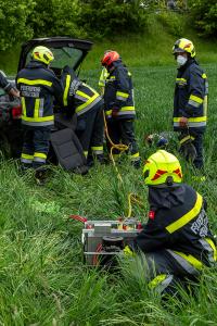 Zweifache Menschenrettung auf der B37 - Drei Feuerwehren im Einsatz