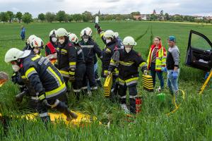 Zweifache Menschenrettung auf der B37 - Drei Feuerwehren im Einsatz