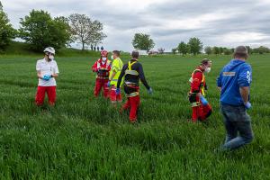 Zweifache Menschenrettung auf der B37 - Drei Feuerwehren im Einsatz