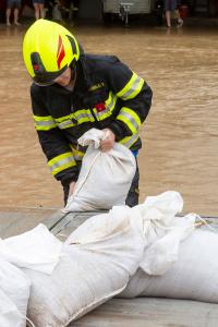 Schweres Unwetter über Göttweig - Mehrere KHD-Züge im Einsatz