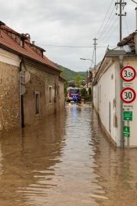 Schweres Unwetter über Göttweig - Mehrere KHD-Züge im Einsatz