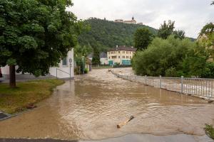 Schweres Unwetter über Göttweig - Mehrere KHD-Züge im Einsatz