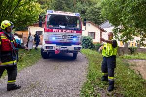 Schweres Unwetter über Göttweig - Mehrere KHD-Züge im Einsatz