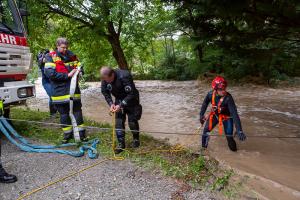 Schweres Unwetter über Göttweig - Mehrere KHD-Züge im Einsatz