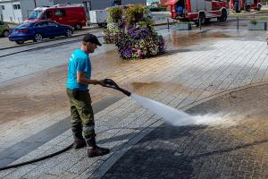 Aufräumarbeiten nach schwerem Unwetter über Göttweig