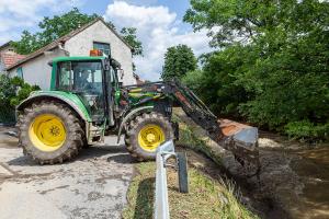 Aufräumarbeiten nach schwerem Unwetter über Göttweig