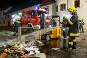 Hocher Sachschaden bei Zimmerbrand in Senftenberg