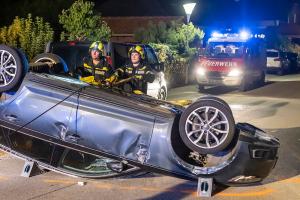 Parkendes Auto gerammt und anschließend überschlagen