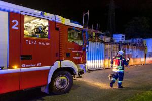 Pkw-Brand durch Fahrzeuglenker gelöschtDr. Franz Wilhelm Straße 2lklklk