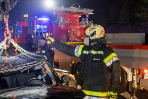 Fahrzeugüberschlag auf der B37 - Lenker verletzt