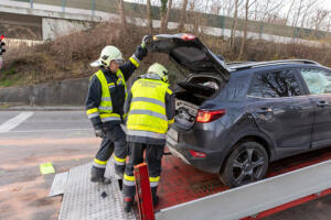 Fahrzeugbergung am frühen Montagmorgen