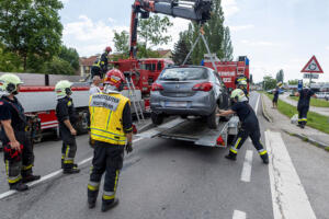 Kreuzungsunfall in Langenlois - Zwei Fahrzeuge schwer beschädigt