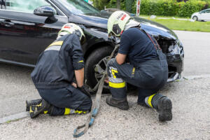Kreuzungsunfall in Langenlois - Zwei Fahrzeuge schwer beschädigt