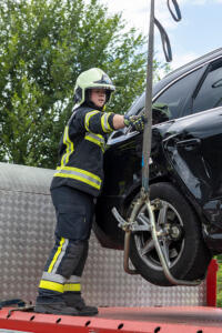 Kreuzungsunfall in Langenlois - Zwei Fahrzeuge schwer beschädigt