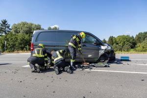 Entgegenkommendes Fahrzeug übersehen - Unfall auf der B33