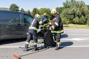 Entgegenkommendes Fahrzeug übersehen - Unfall auf der B33