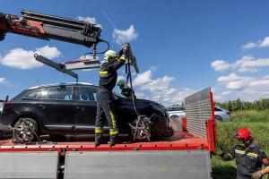 Lkw mit Panne auf der B218 - Auffahrunfall im Staubereich