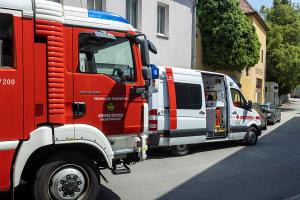 Brandmelder alarmiert Nachbar und Feuerwehrmann zu einem Küchenbrand