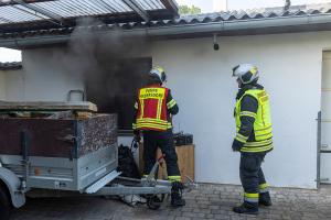 Drei Feuerwehren beim Brand einer Garage im Einsatz