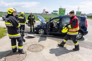 Kreuzungsunfall auf der L7073 in Theiss