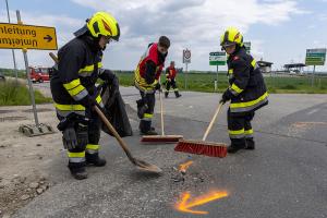 Kreuzungsunfall auf der L7073 in Theiss