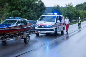 Angeschwemmtes Kanu löst Feuerwehr- und Rettungseinsatz aus