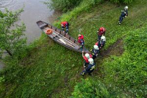 Angeschwemmtes Kanu löst Feuerwehr- und Rettungseinsatz aus