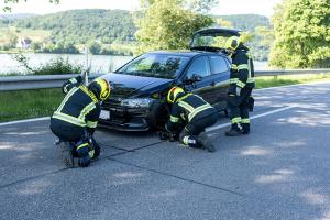 Pkw kommt ins Schleudern und prallt gegen ein entgegenkommendes Fahrzeug