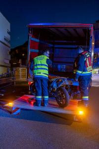 Mopedfahrer nach Sturz auf der Langenloiser Straße verletzt