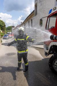 Wohnhausbrand in Schiltern - Fünf Feuerwehren im Einsatz