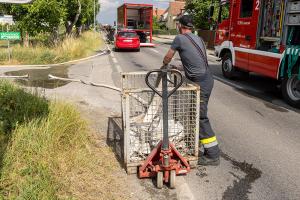 Dachstuhlbrand bei tropischen Temperaturen fordert die Feuerwehr