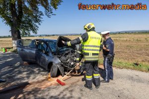 Pkw gegen Baum – Tödlicher Verkehrsunfall auf der L2192