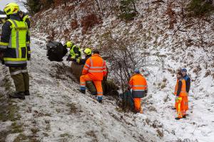 Brandverdacht nach Verkehrsunfall auf der B37 am Gföhlerberg