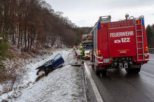 Brandverdacht nach Verkehrsunfall auf der B37 am Gföhlerberg