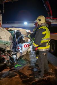 Mehrere Personen bei Frontalzusammenstoß auf der S5 verletzt