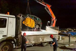 Pkw stürzt in den Stausee Ottenstein - Zwei Personen retten sich aus dem sinkenden Fahrzeug