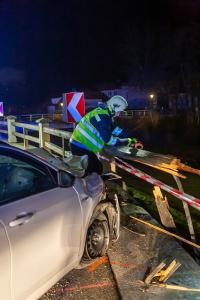 Pkw prallt auf der Kremstalstraße gegen die Leitschiene