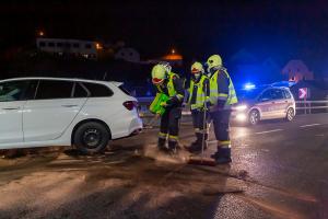 Pkw prallt auf der Kremstalstraße gegen die Leitschiene