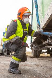 Kollision zwischen Pkw und Lkw fordert ein Todesopfer