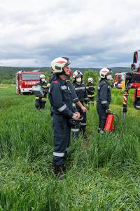 Zweifache Menschenrettung auf der B37 - Drei Feuerwehren im Einsatz