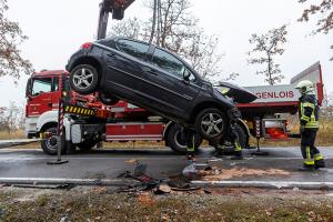 Frontalzusammenstoß zweier Fahrzeuge auf der L43