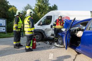 Ein Schwerverletzter bei Unfall auf der L114