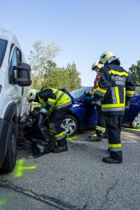 Ein Schwerverletzter bei Unfall auf der L114