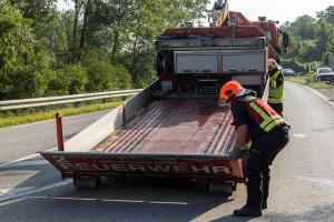 Ein Schwerverletzter bei Unfall auf der L114