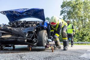 Ein Schwerverletzter bei Unfall auf der L114