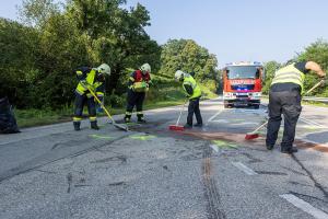 Ein Schwerverletzter bei Unfall auf der L114