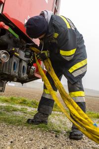 Eine verletzte Person bei Unfall auf der L114