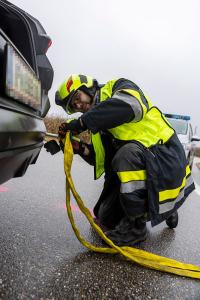 Eine verletzte Person bei Unfall auf der L114