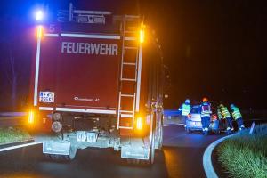 Pkw touchiert auf der Abfahrt der S5 die Leitschiene